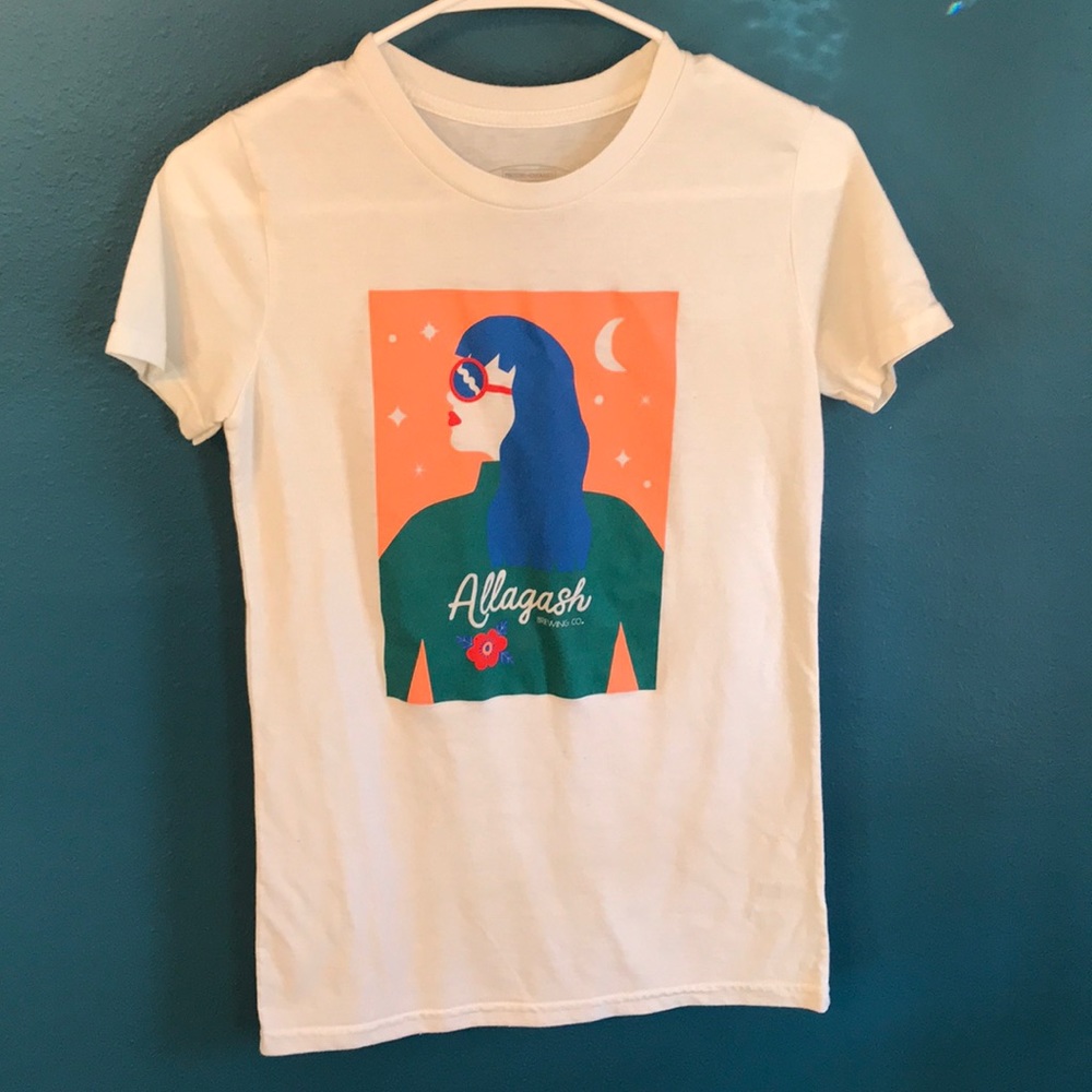Cute vintage look Allagash t-shirt